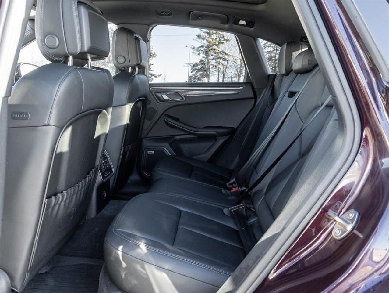 2023 Porsche Macan S AWD Premium Pkg Plus Porsche Torque Vectoring Pl Photo