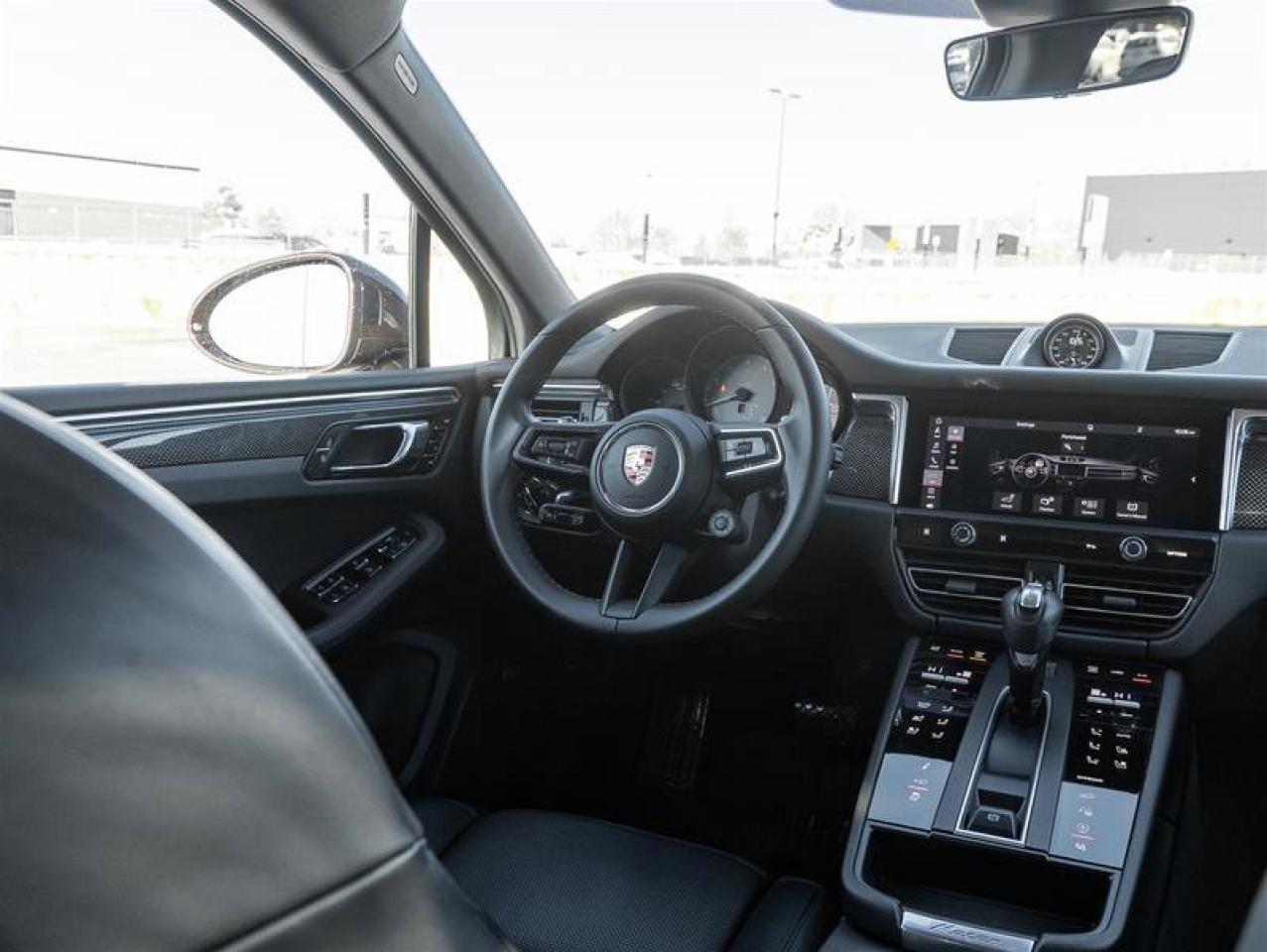 2023 Porsche Macan S AWD Premium Pkg Plus Porsche Torque Vectoring Pl Photo