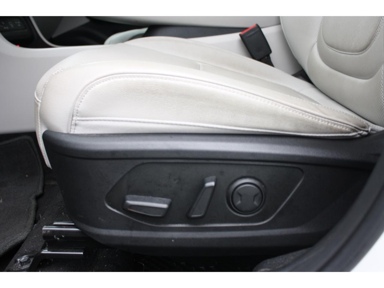 2025 Hyundai Tucson Hybrid Ultimate AWD / Leather / Bose Audio / Heated Seats Photo