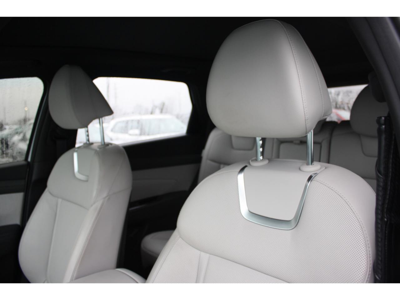 2025 Hyundai Tucson Hybrid Ultimate AWD / Leather / Bose Audio / Heated Seats Photo