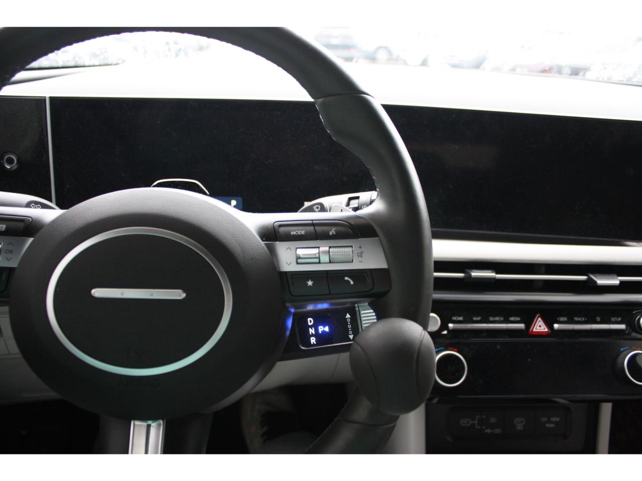 2025 Hyundai Tucson Hybrid Ultimate AWD / Leather / Bose Audio / Heated Seats Photo