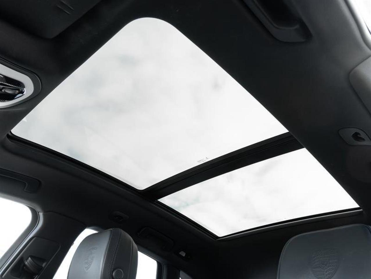 2023 Porsche Macan AWD CPO Premium Pkg Plus  20 Macan S Wheels in Hig Photo