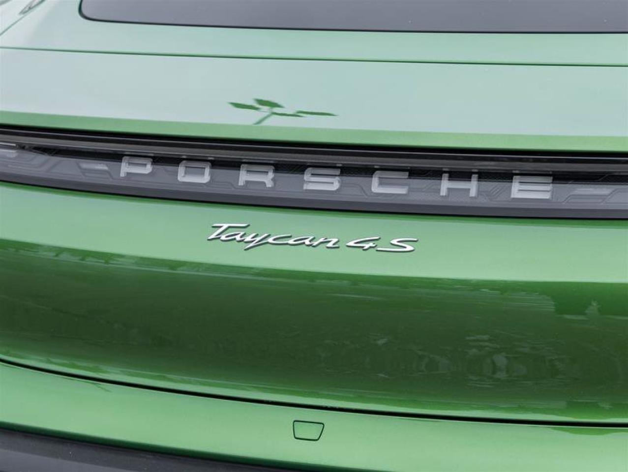 2022 Porsche Taycan 4S AWD Performance Battery Plus Premium Pkg Tech P Photo