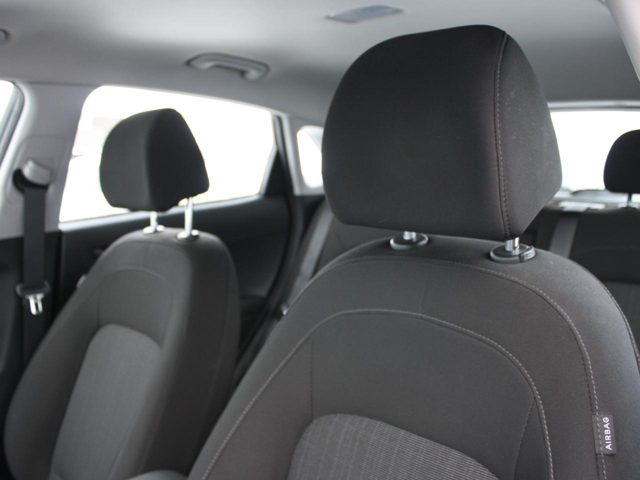 2022 Hyundai KONA 2.0L Preferred AWD / Heated Seats / CarPlay Photo