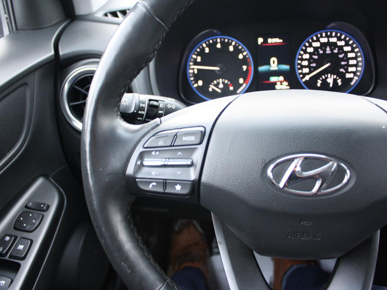 2022 Hyundai KONA 2.0L Preferred AWD / Heated Seats / CarPlay Photo