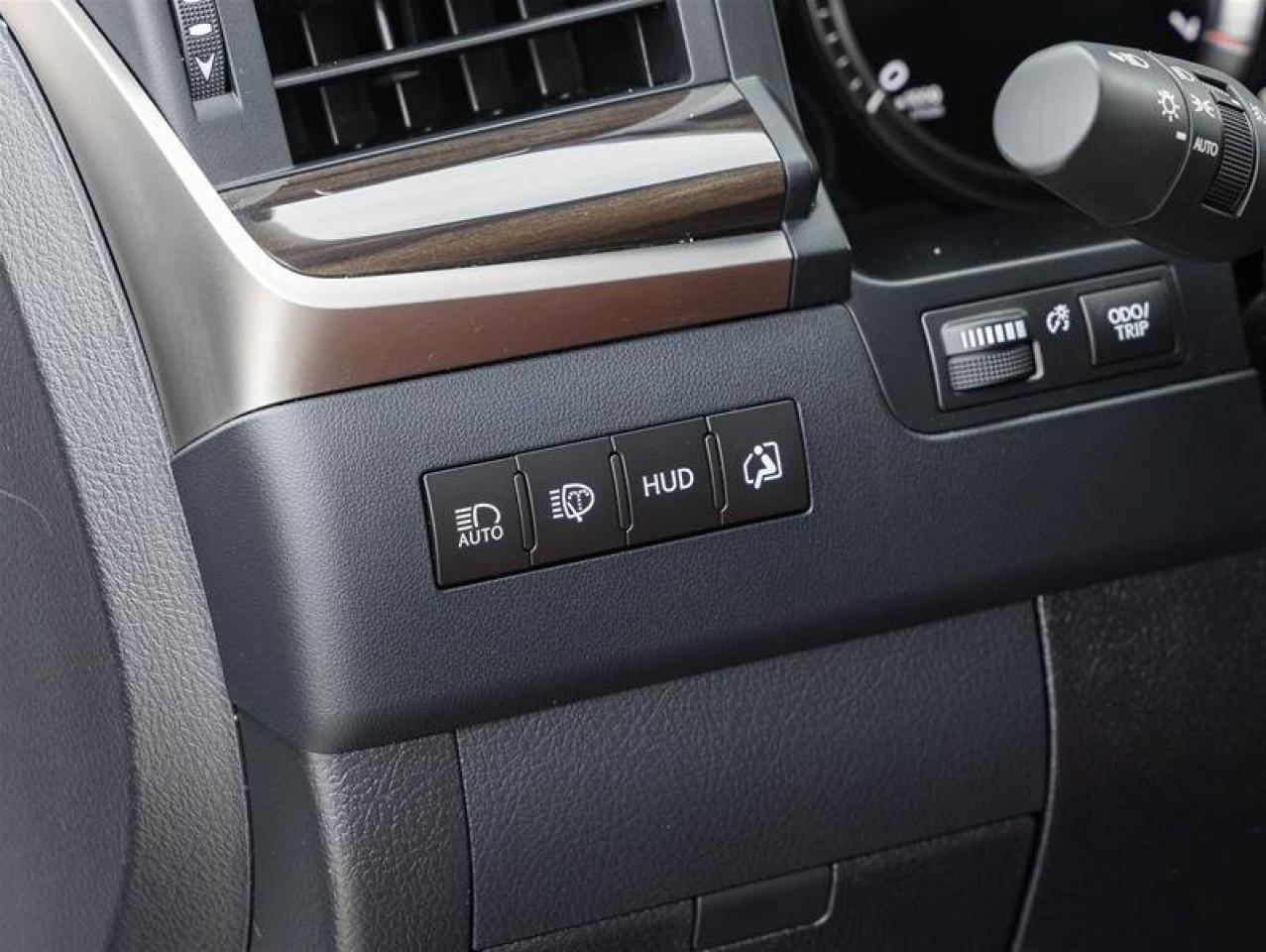 2021 Lexus LX LX 570 Executive Pkg 21” Alloy Wheels Head Up Disp Photo