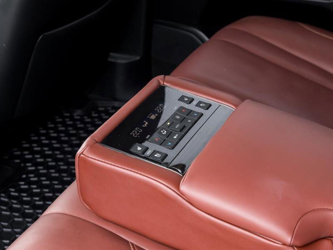 2021 Lexus LX LX 570 Executive Pkg 21” Alloy Wheels Head Up Disp Photo