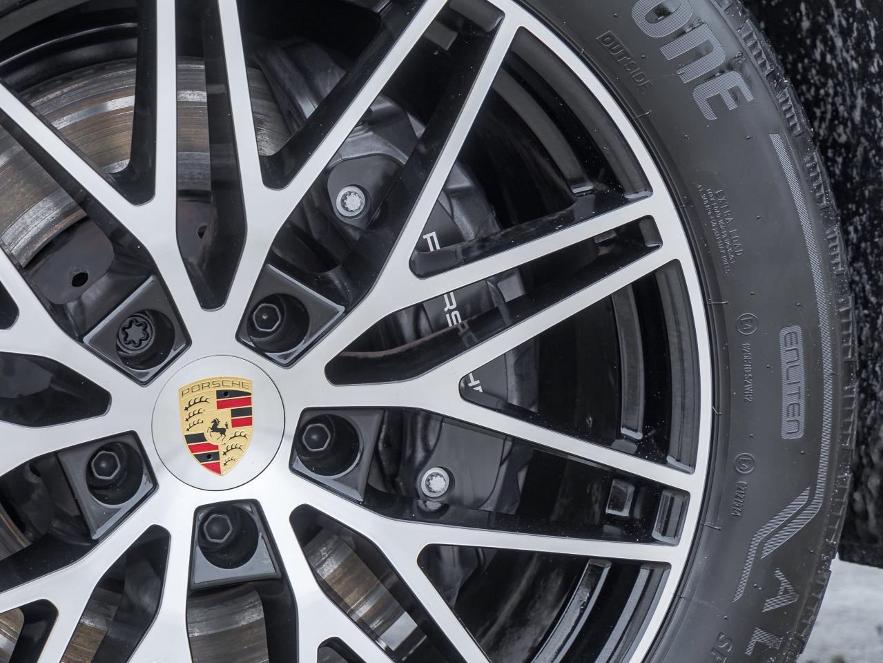 2024 Porsche Cayenne AWD Premium Pkg Plus Extended Exterior Package in Photo