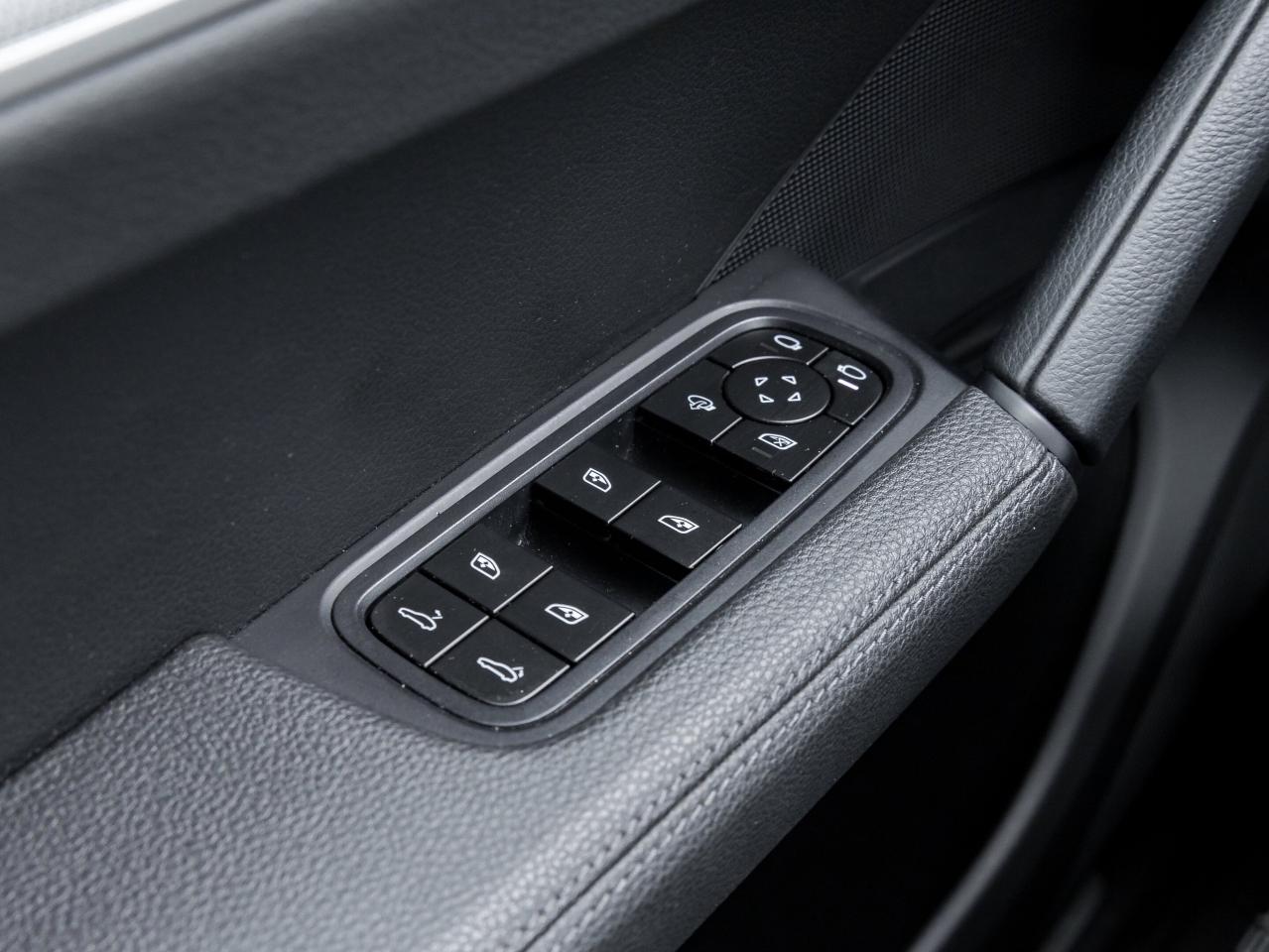 2024 Porsche Cayenne AWD Premium Pkg Plus Extended Exterior Package in Photo