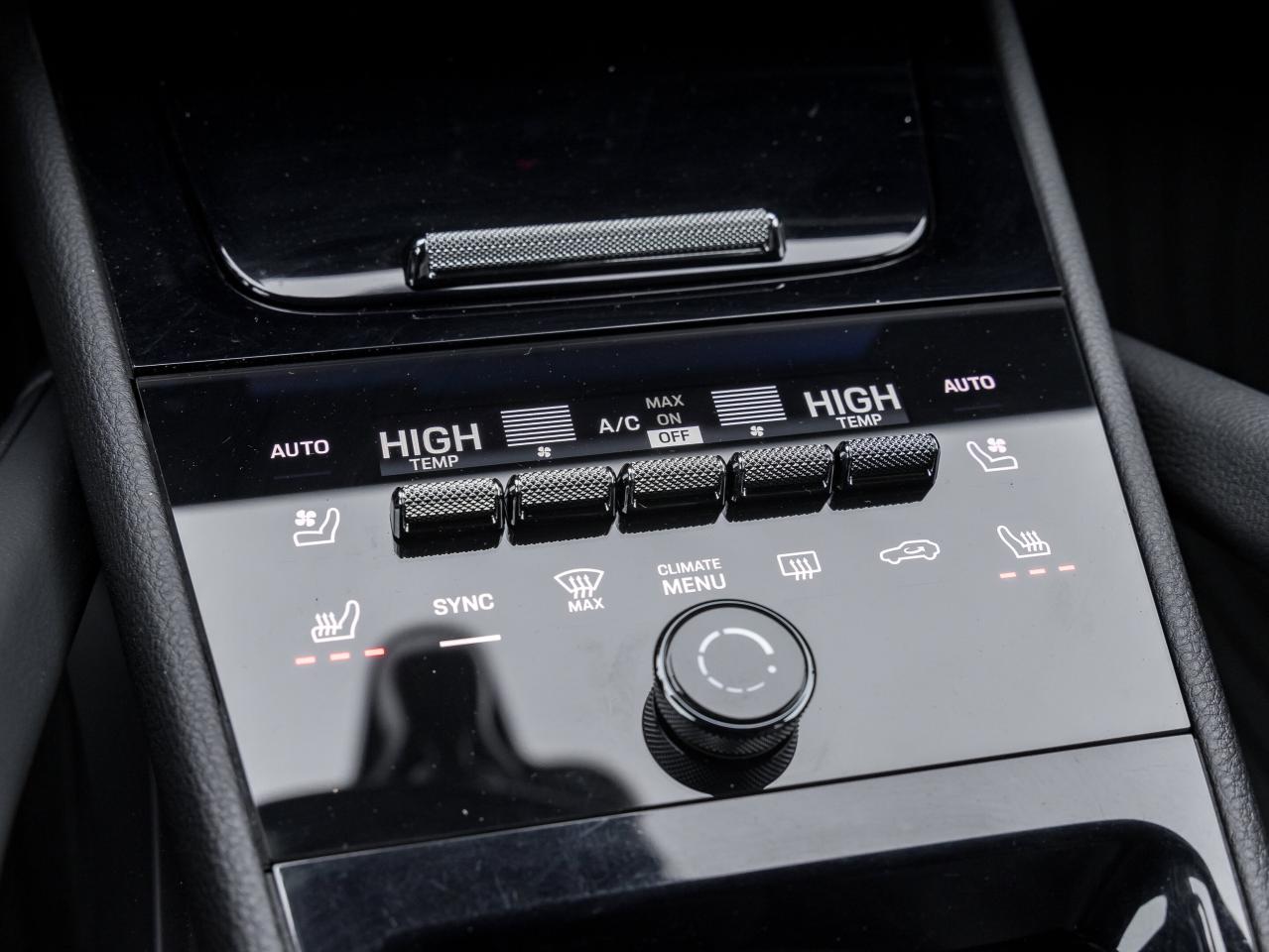 2024 Porsche Cayenne AWD Premium Pkg Plus Extended Exterior Package in Photo