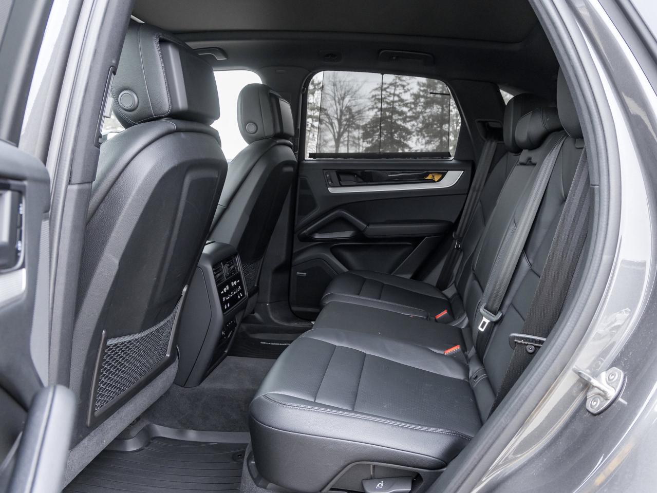 2024 Porsche Cayenne AWD Premium Pkg Plus Extended Exterior Package in Photo