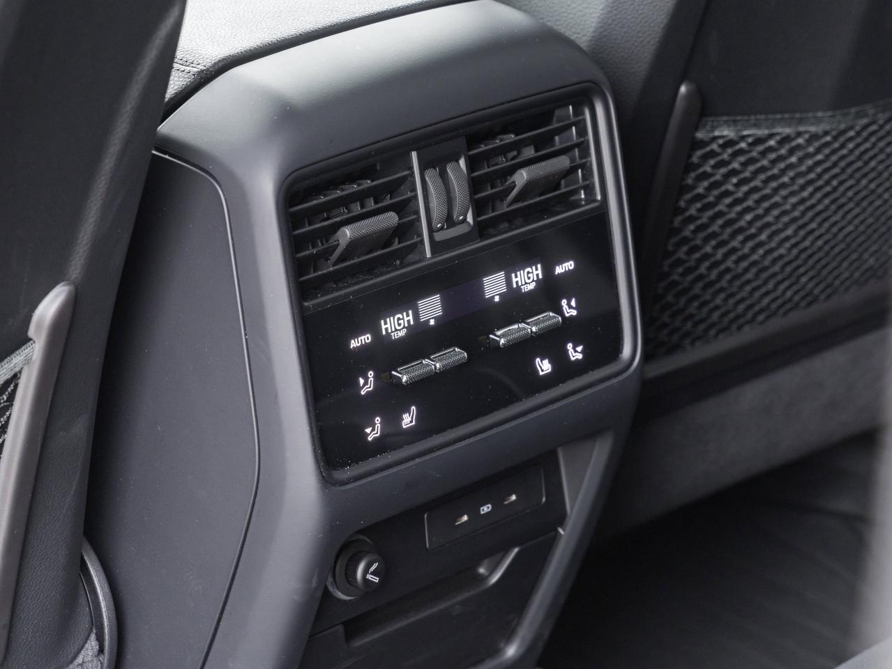 2024 Porsche Cayenne AWD Premium Pkg Plus Extended Exterior Package in Photo