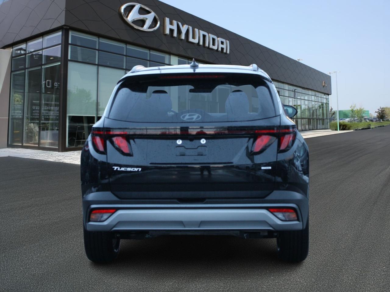 2025 Hyundai Tucson Preferred AWD / Heated Seats / Blind Spot / Camera Photo