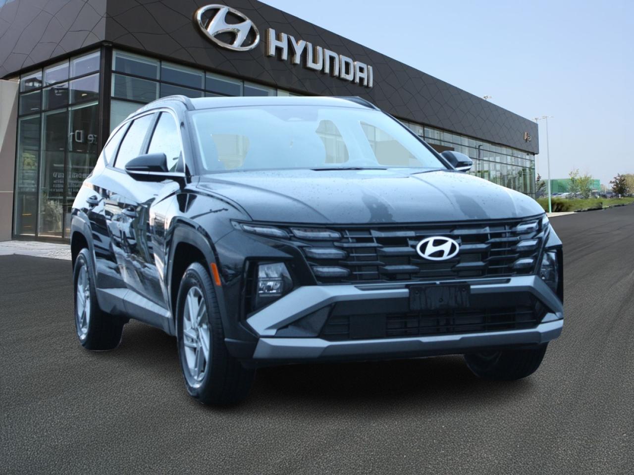 2025 Hyundai Tucson Preferred AWD / Heated Seats / Blind Spot / Camera Photo