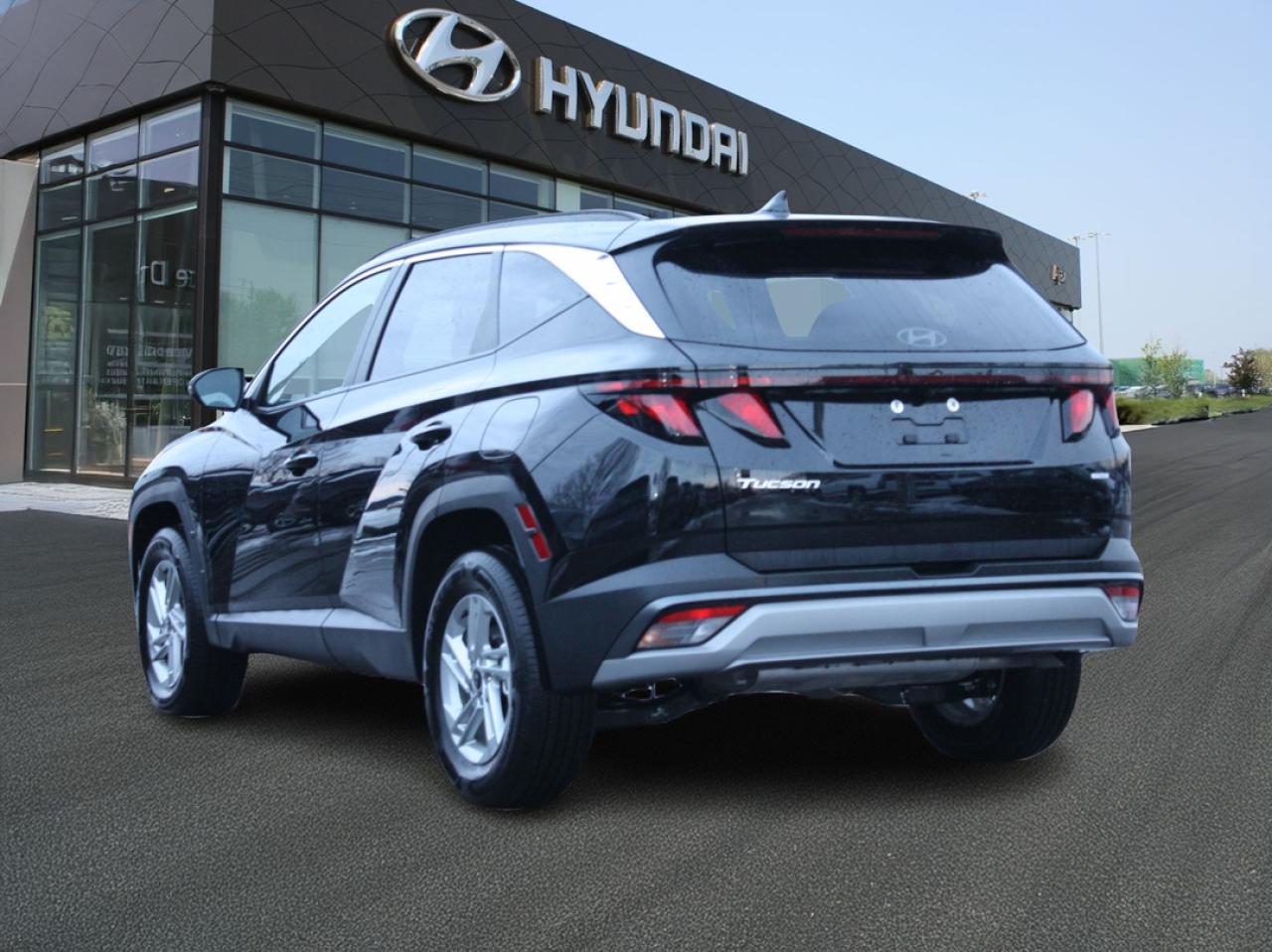 2025 Hyundai Tucson Preferred AWD / Heated Seats / Blind Spot / Camera Photo