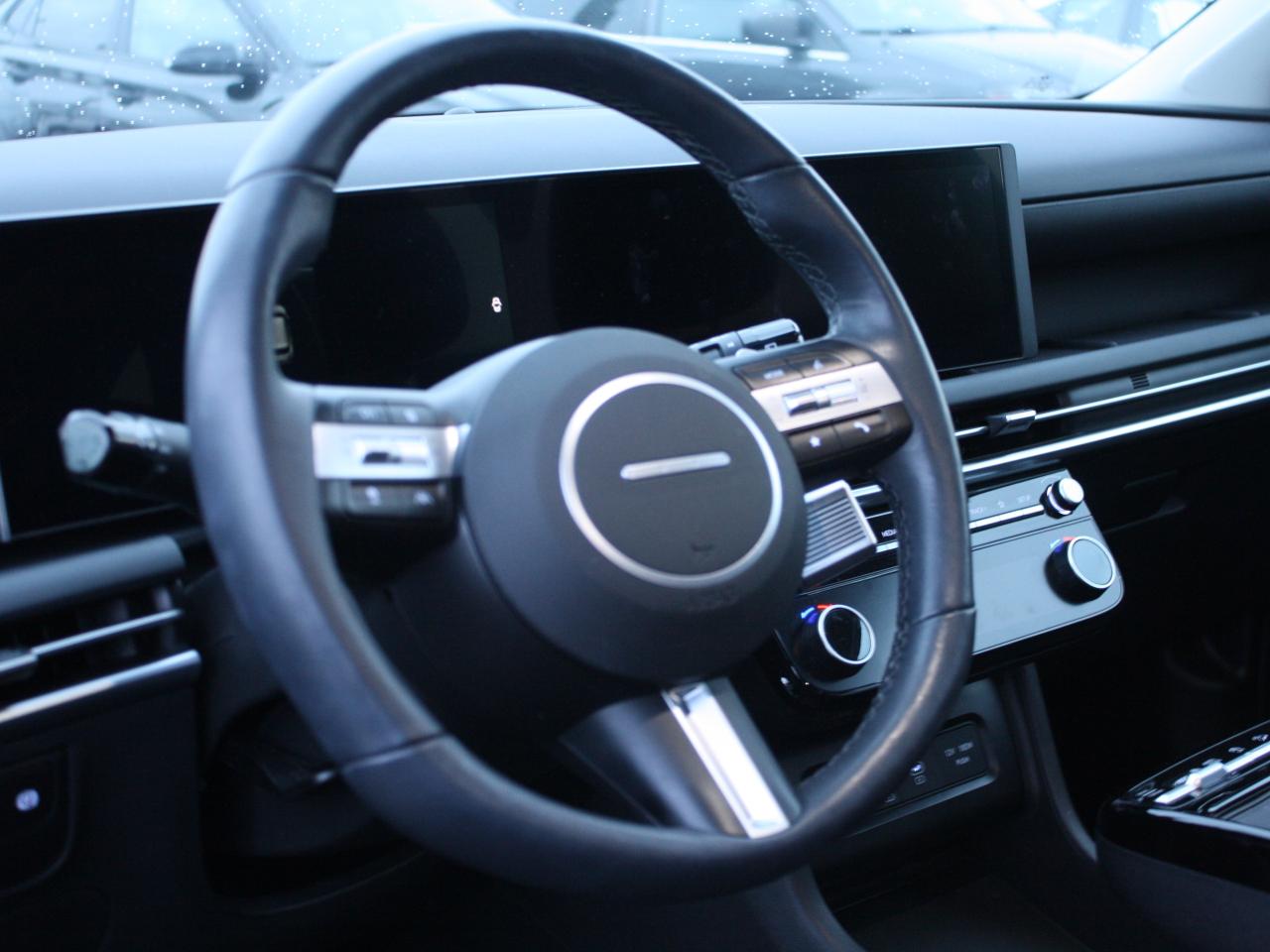 2025 Hyundai Tucson Preferred AWD / Heated Seats / Blind Spot / Camera Photo