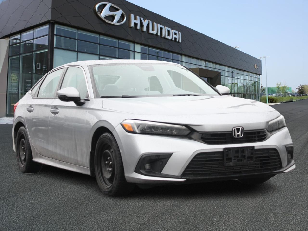 2022 Honda Civic Sedan Touring / Leather / Bose Audio / Navigation Photo