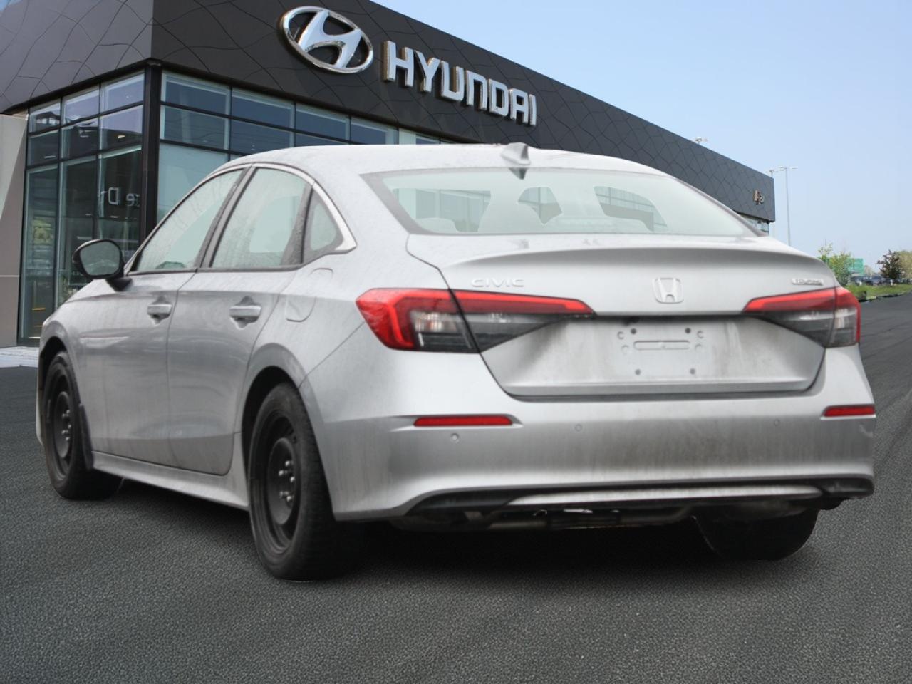 2022 Honda Civic Sedan Touring / Leather / Bose Audio / Navigation Photo