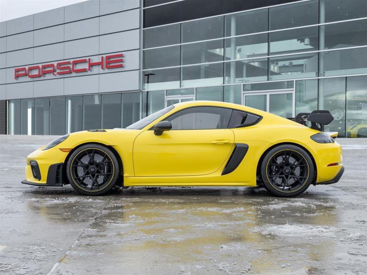 2025 Porsche 718 Cayman GT4 RS Coupe Porsche Ceramic Composite Brakes Fron Photo2