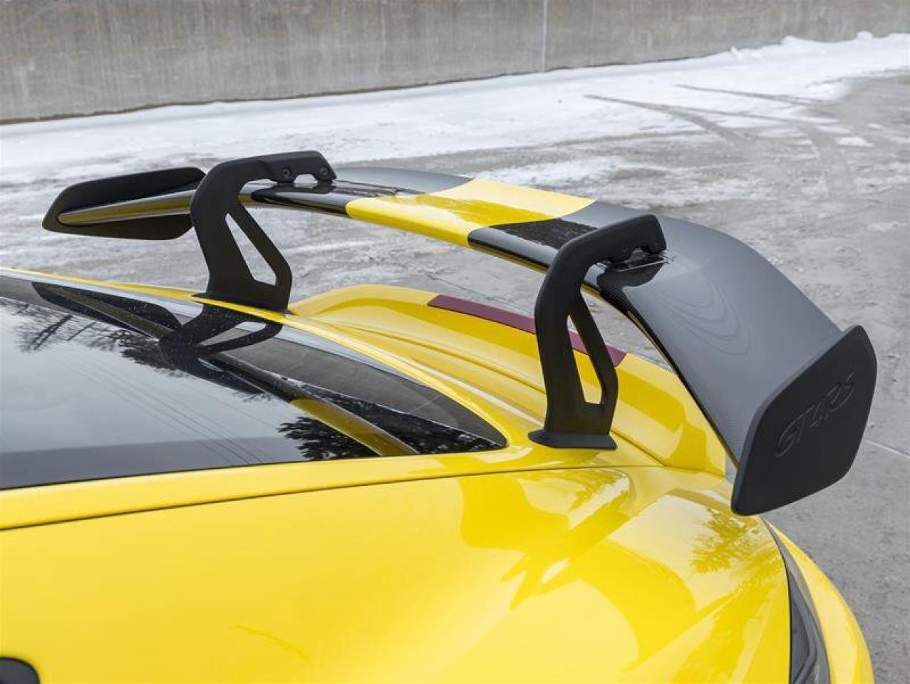 2025 Porsche 718 Cayman GT4 RS Coupe Porsche Ceramic Composite Brakes Fron Photo