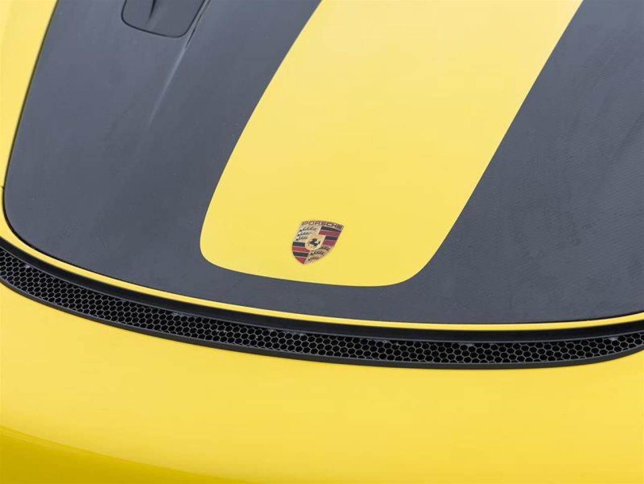 2025 Porsche 718 Cayman GT4 RS Coupe Porsche Ceramic Composite Brakes Fron Photo