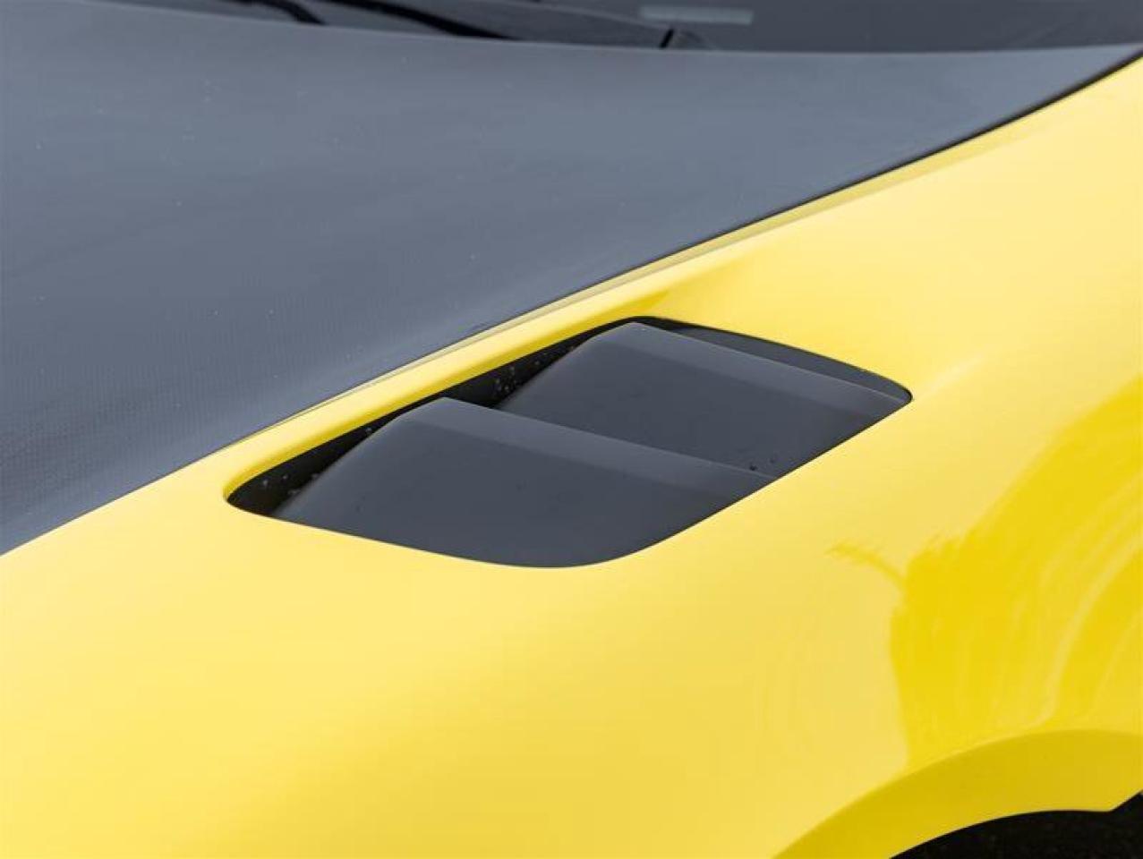 2025 Porsche 718 Cayman GT4 RS Coupe Porsche Ceramic Composite Brakes Fron Photo