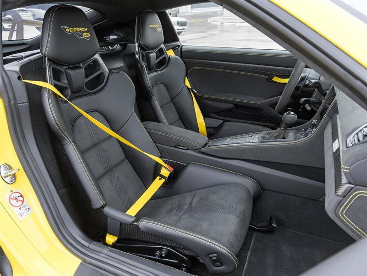 2025 Porsche 718 Cayman GT4 RS Coupe Porsche Ceramic Composite Brakes Fron Photo