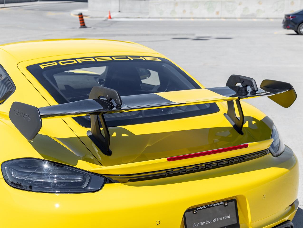 2025 Porsche 718 Cayman GT4 RS Coupe Porsche Ceramic Composite Brakes Fron Photo