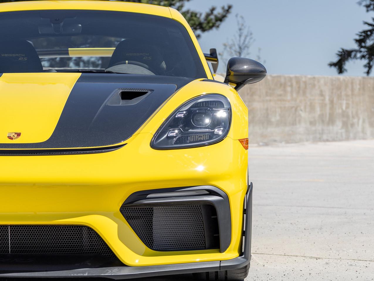 2025 Porsche 718 Cayman GT4 RS Coupe Porsche Ceramic Composite Brakes Fron Photo