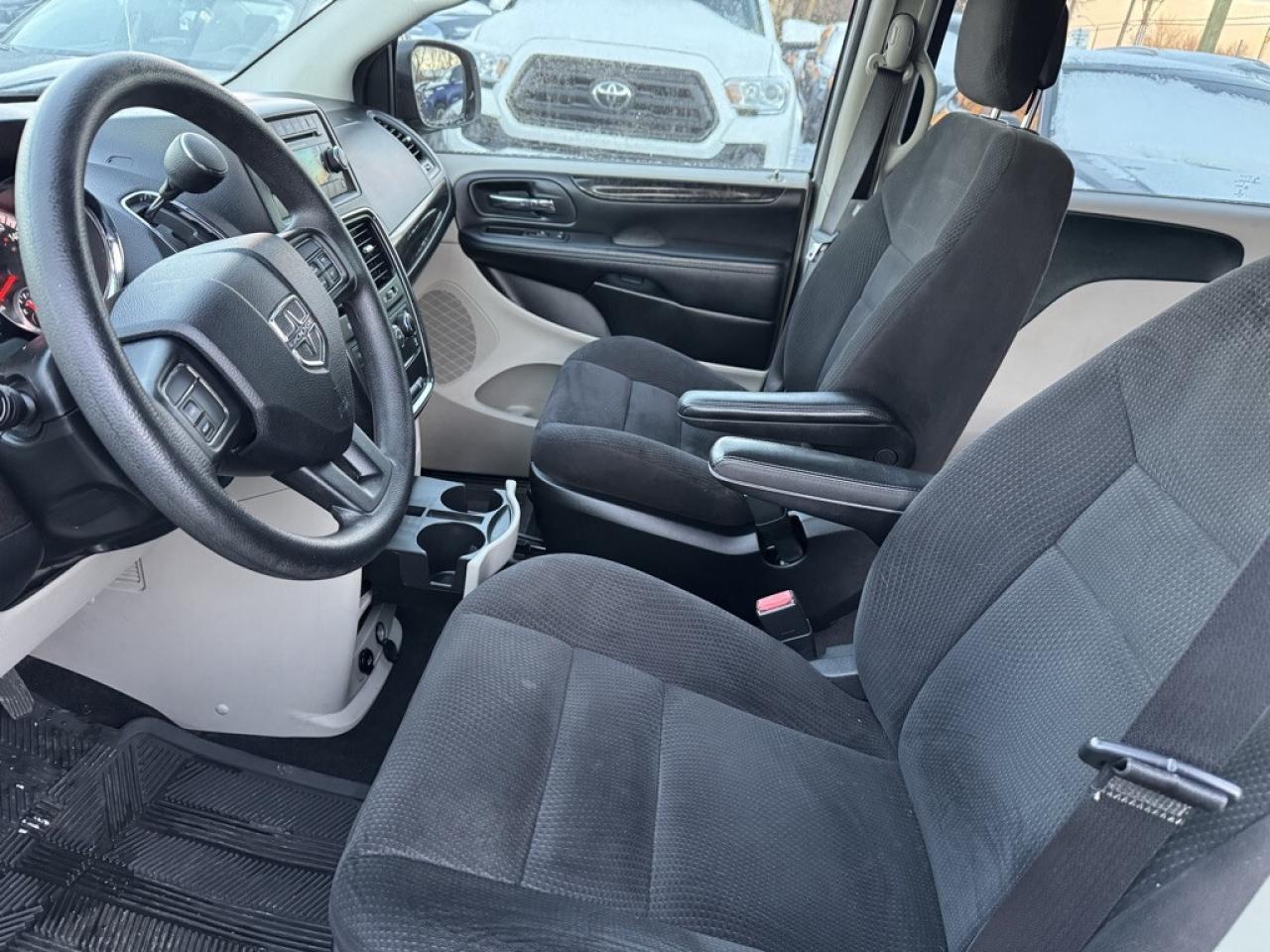 2014 Dodge Grand Caravan SE Front-wheel Drive Passenger Van Automatic Photo