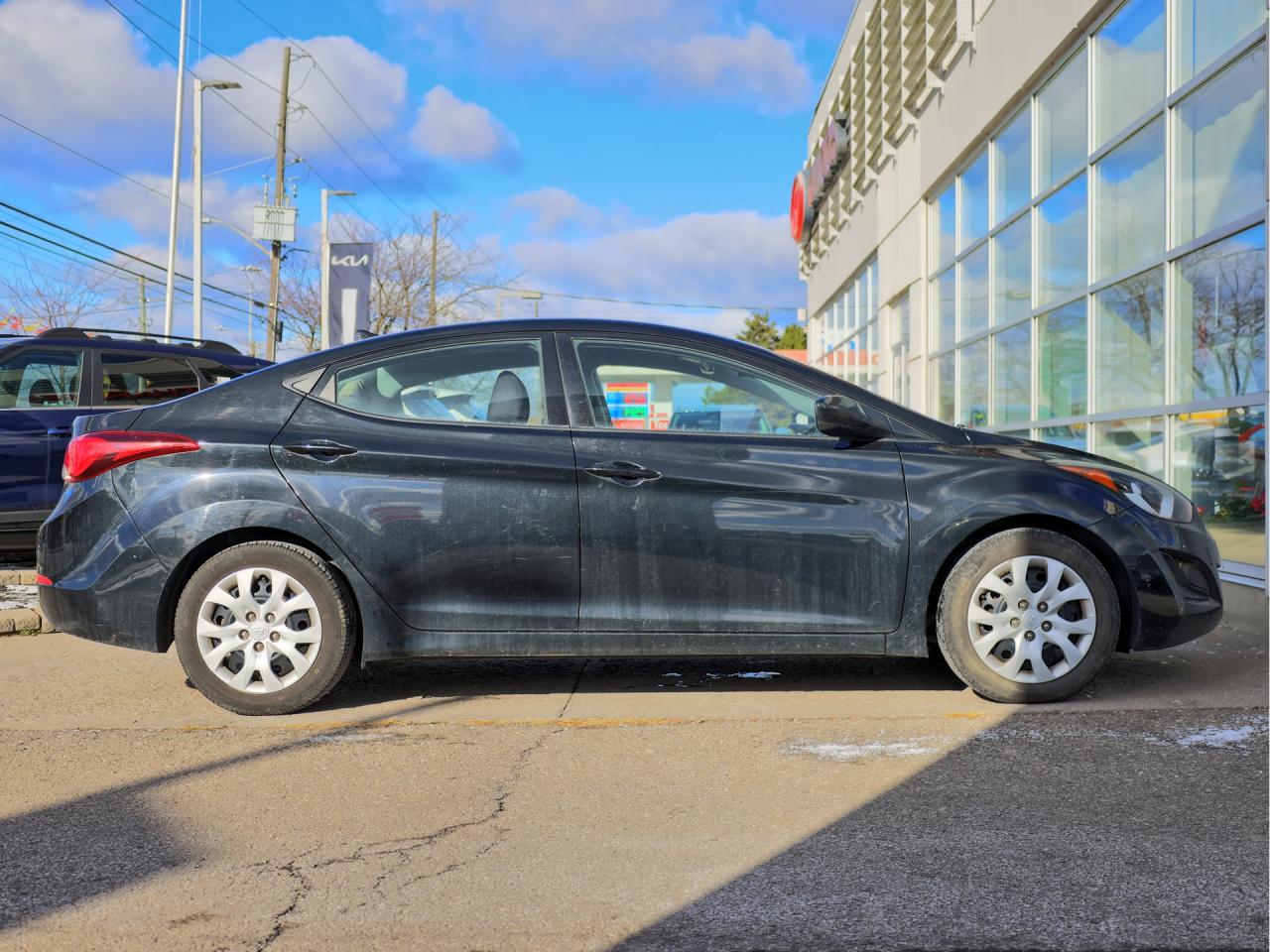 2014 Hyundai Elantra GL AS TRADED Photo