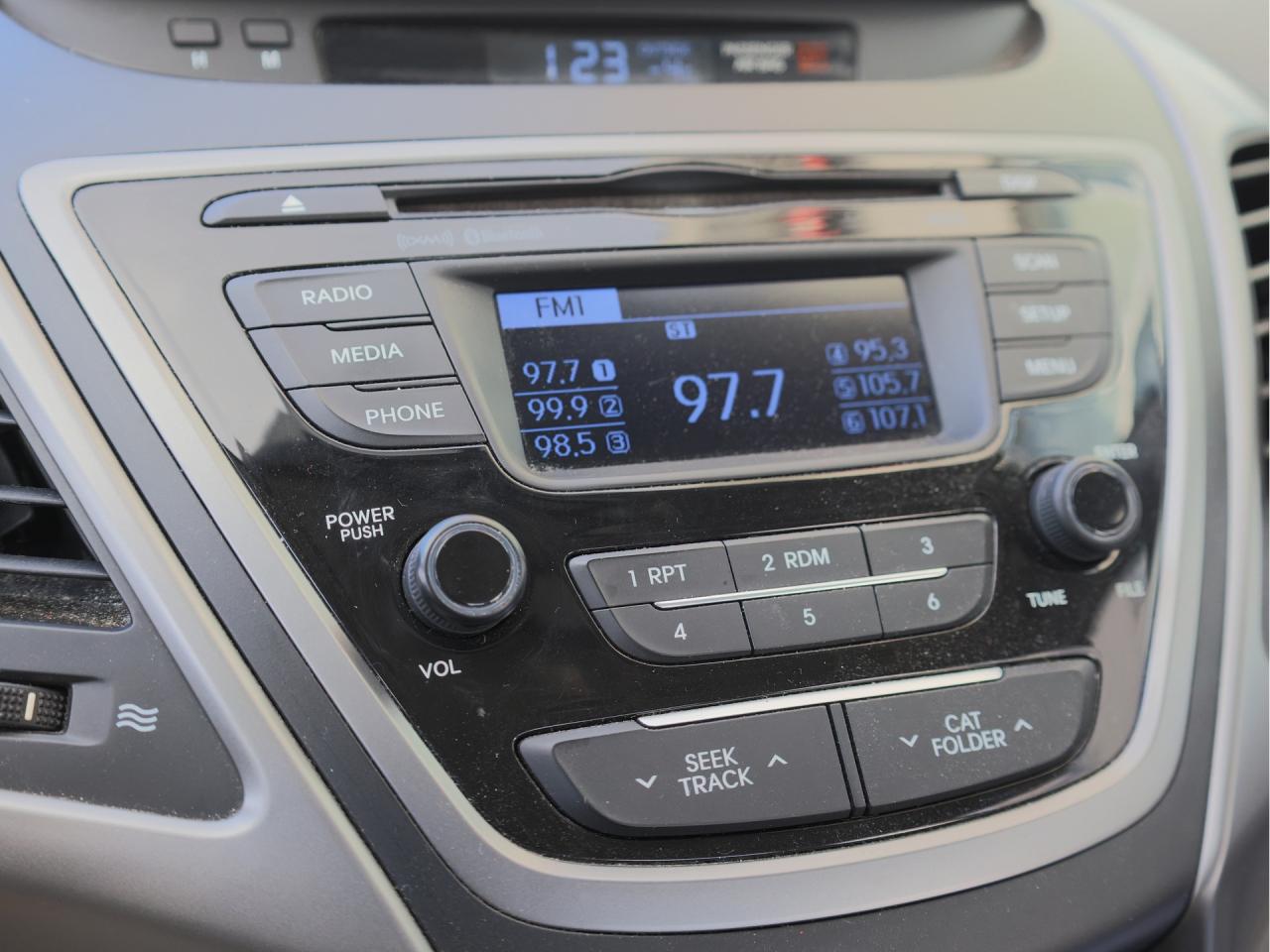 2014 Hyundai Elantra GL AS TRADED Photo