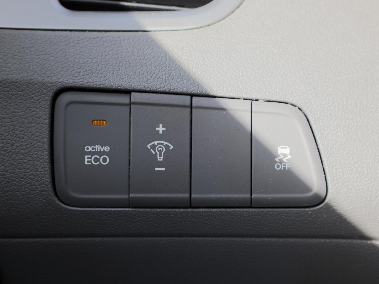 2014 Hyundai Elantra GL AS TRADED Photo