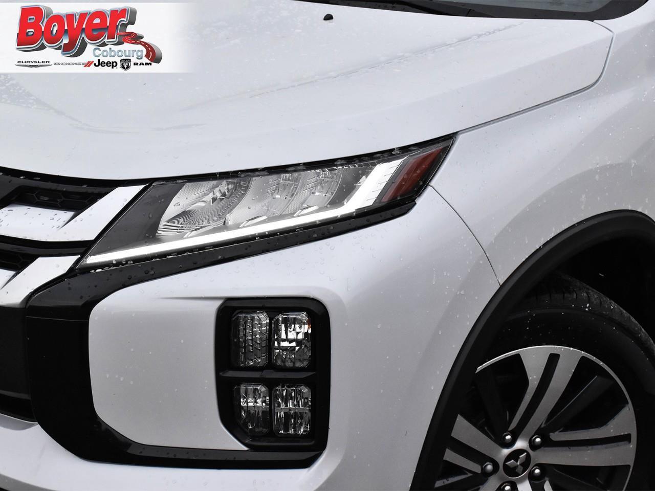 2022 Mitsubishi RVR GT Photo