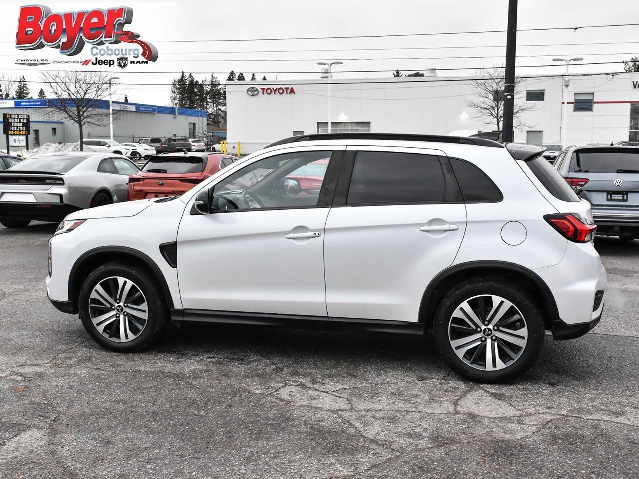 2022 Mitsubishi RVR GT Photo