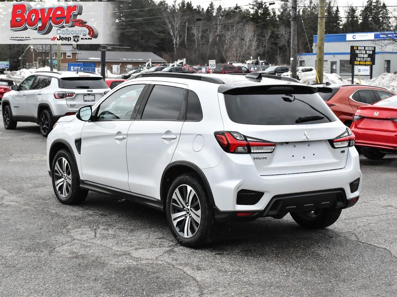 2022 Mitsubishi RVR GT Photo