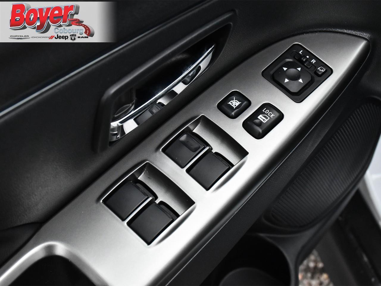 2022 Mitsubishi RVR GT Photo