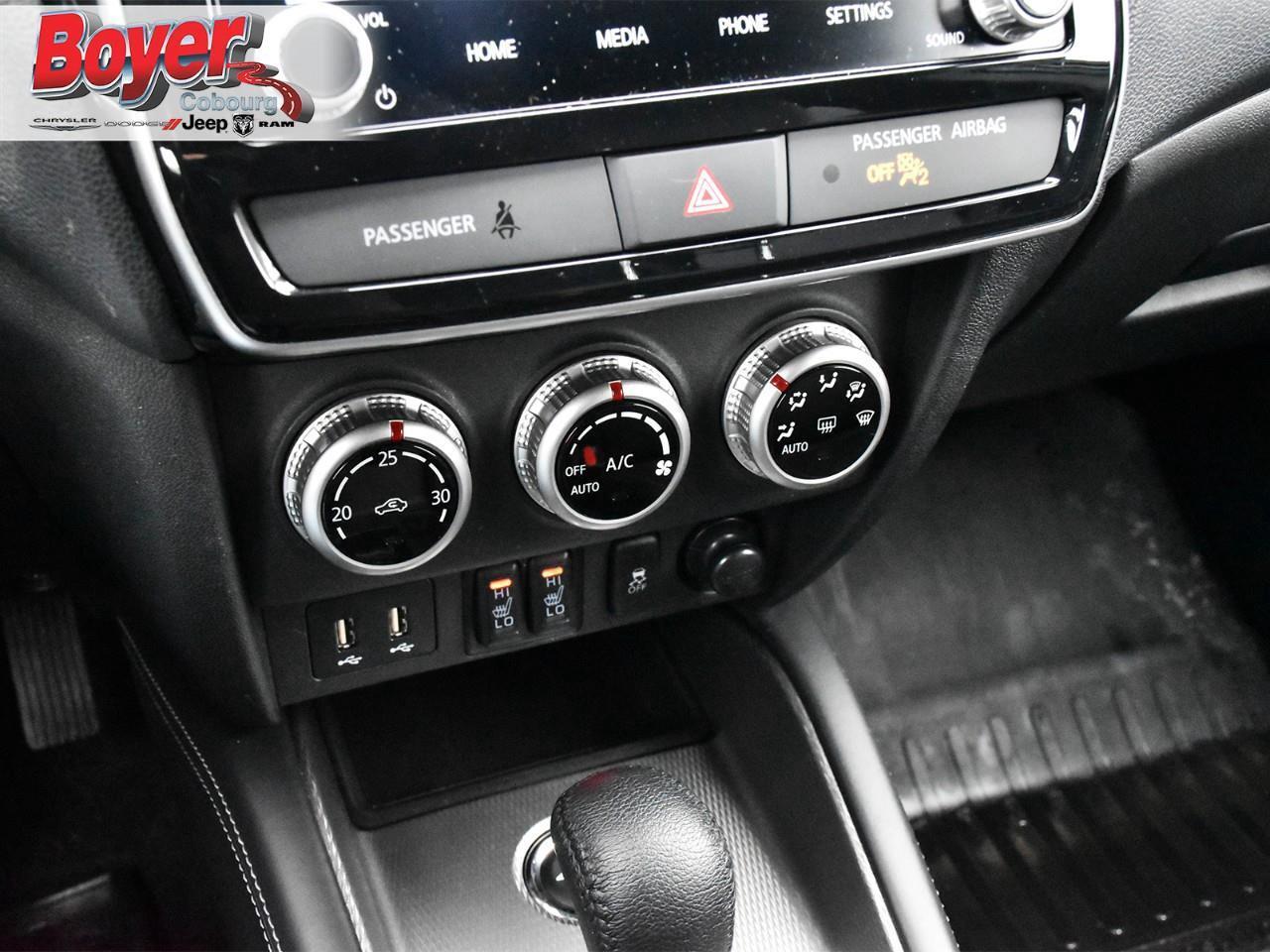 2022 Mitsubishi RVR GT Photo