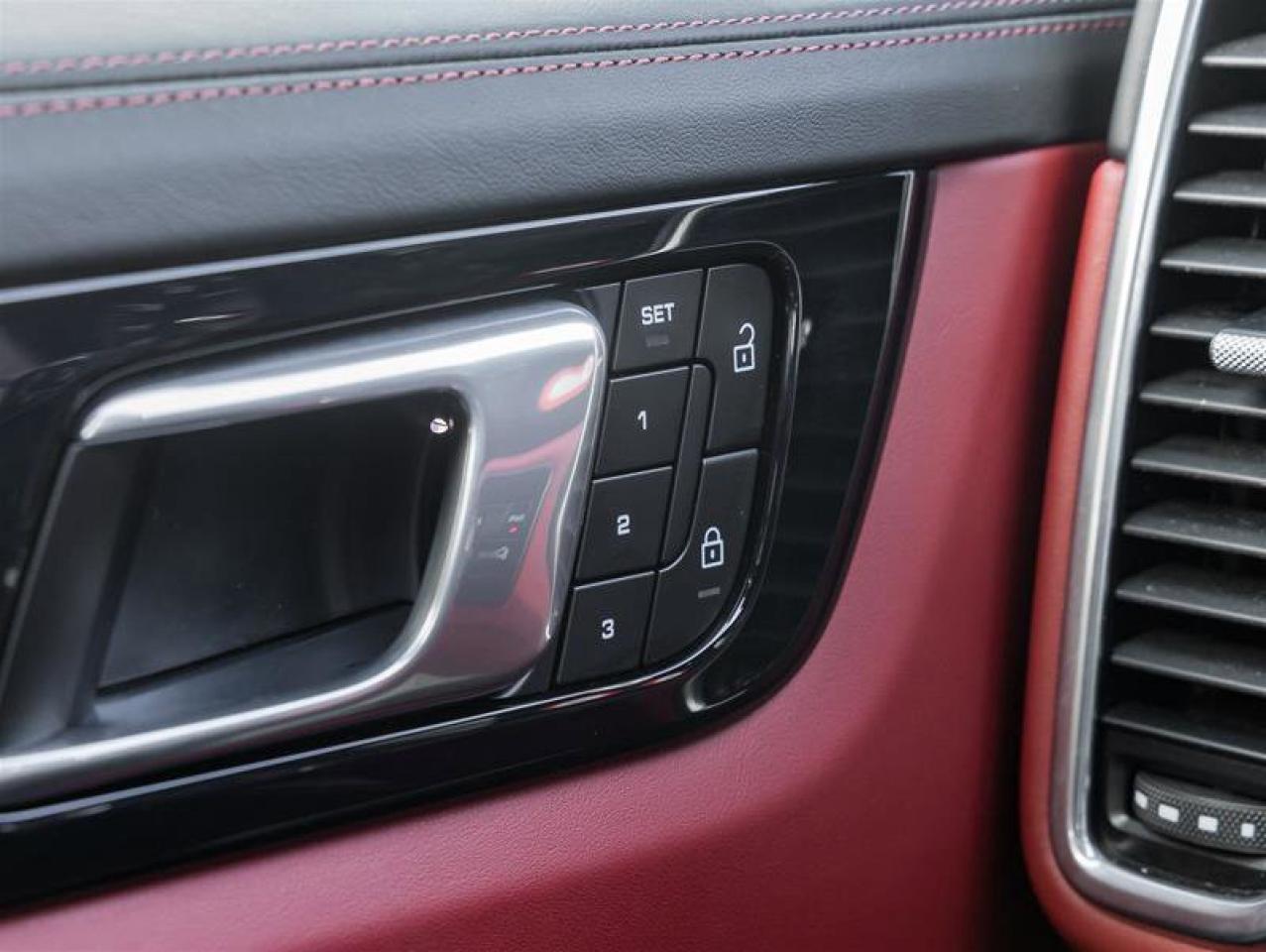 2022 Porsche Cayenne AWD Premium Plus Pkg Sport Chrono Pkg 21 RS Spyder Photo