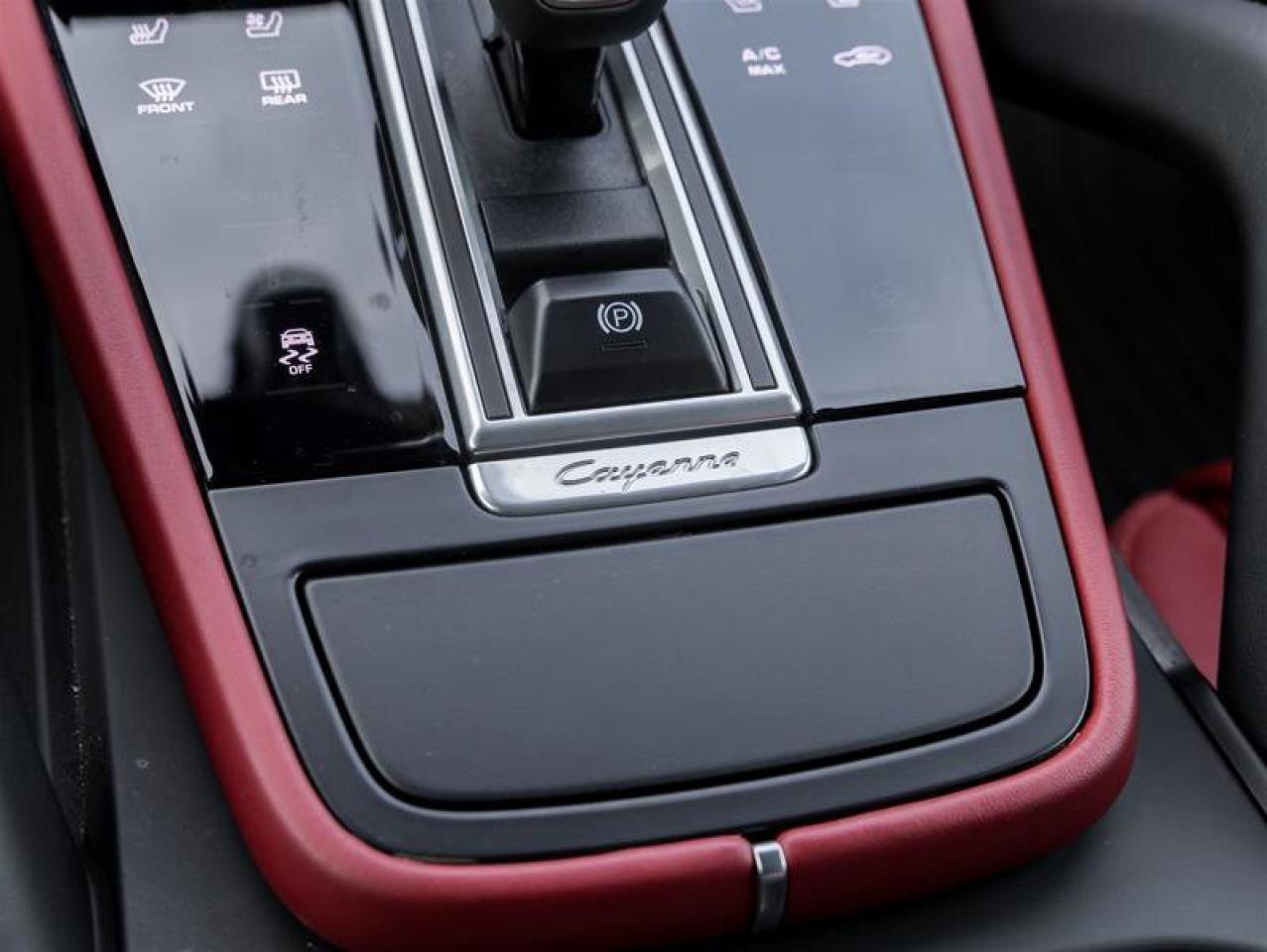 2022 Porsche Cayenne AWD Premium Plus Pkg Sport Chrono Pkg 21 RS Spyder Photo