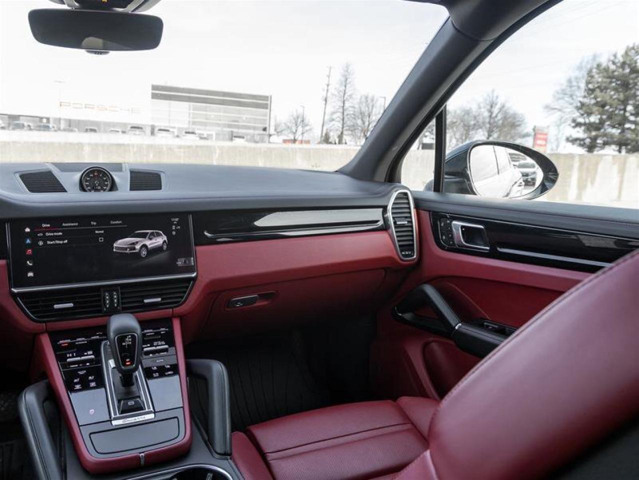 2022 Porsche Cayenne AWD Premium Plus Pkg Sport Chrono Pkg 21 RS Spyder Photo