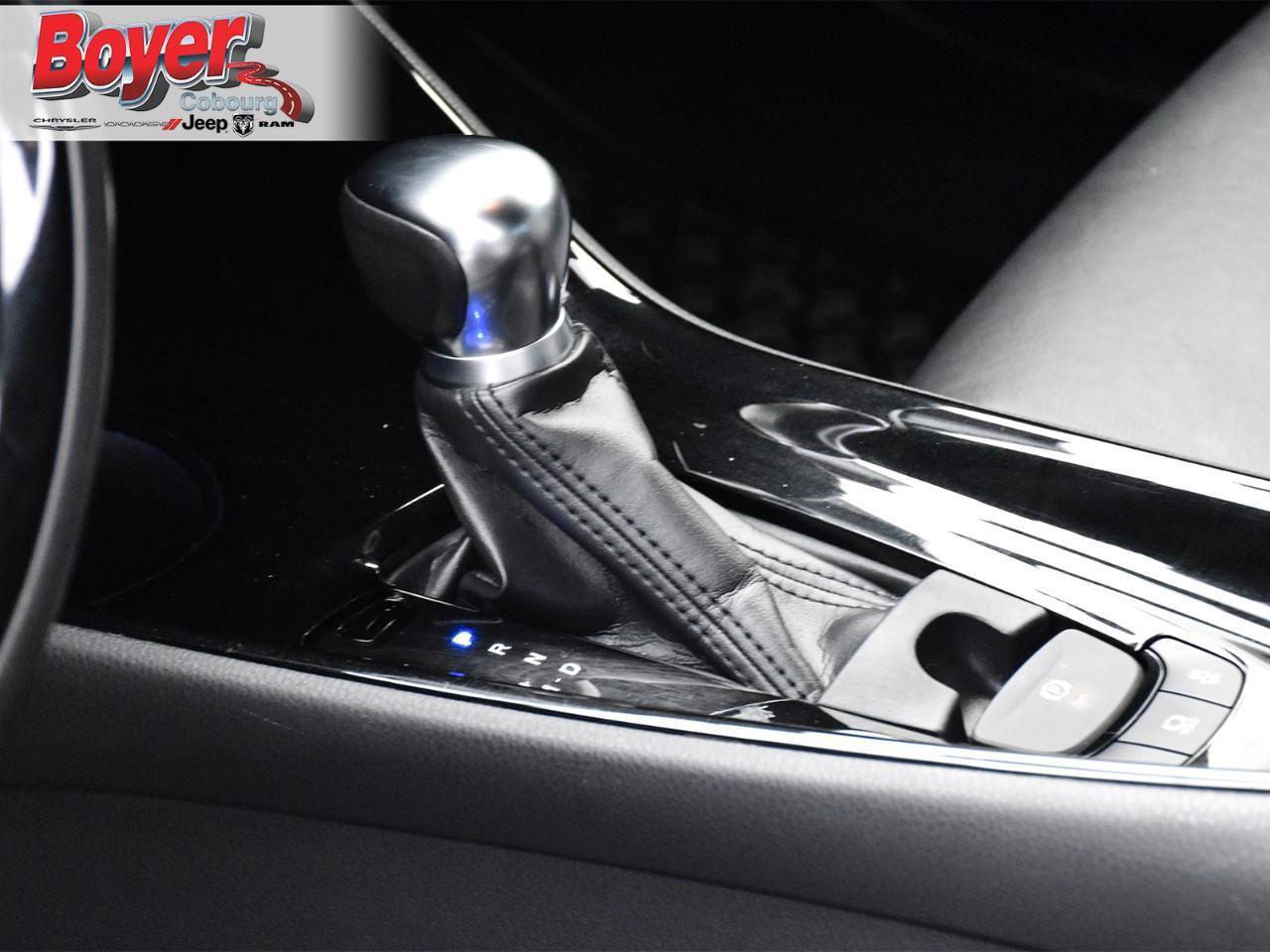 2019 Toyota C-HR  Photo