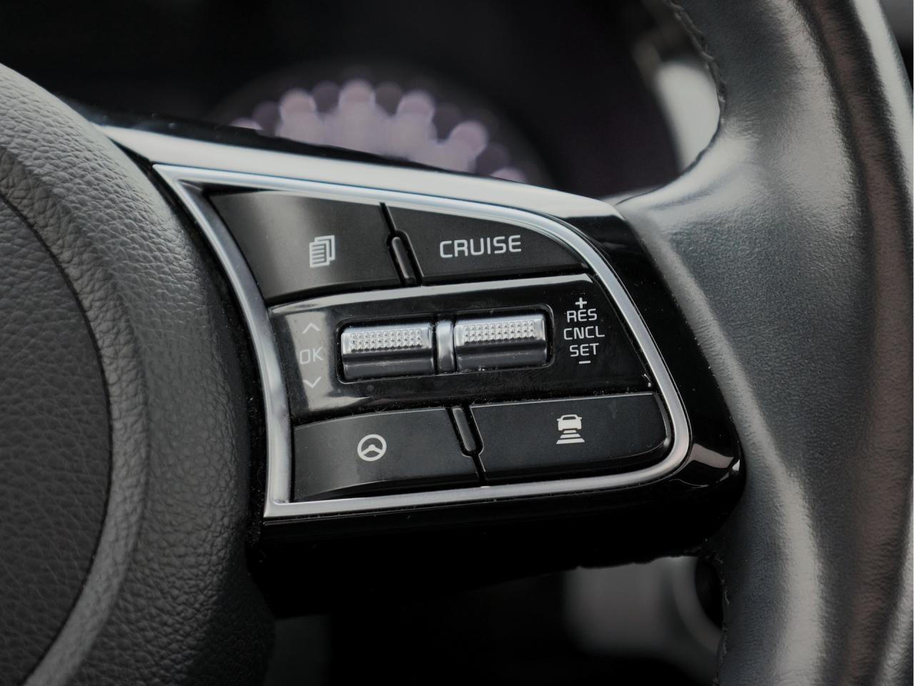 2023 Kia Seltos EX Premium   Navigation   Smart Cruise   Cool Seat Photo