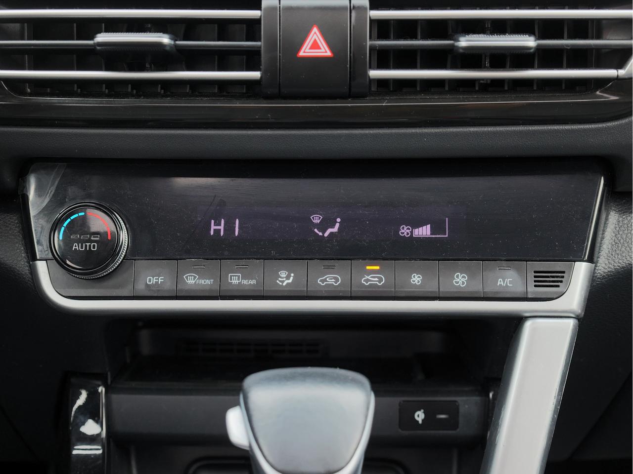 2023 Kia Seltos EX Premium   Navigation   Smart Cruise   Cool Seat Photo