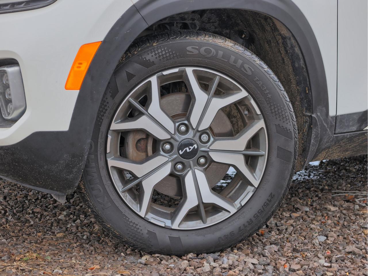 2023 Kia Seltos EX Premium   Navigation   Smart Cruise   Cool Seat Photo