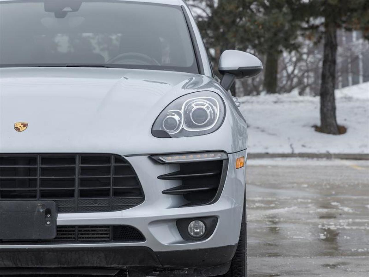 2018 Porsche Macan AWD Premium Pkg Plus Lane Change Assist Porsche Cr Photo