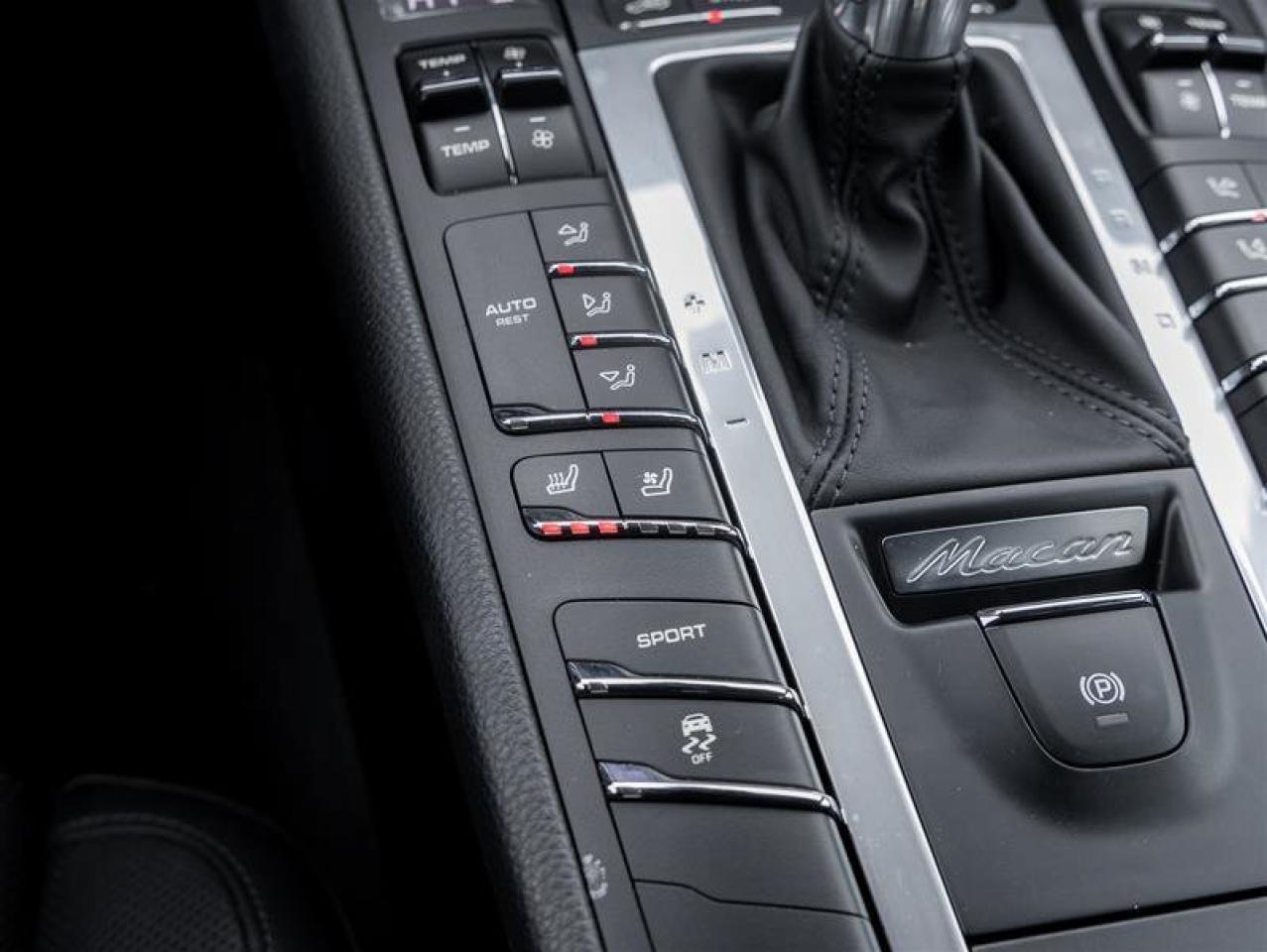 2018 Porsche Macan AWD Premium Pkg Plus Lane Change Assist Porsche Cr Photo