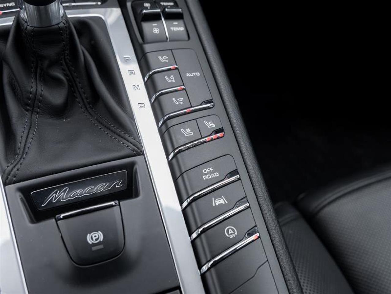 2018 Porsche Macan AWD Premium Pkg Plus Lane Change Assist Porsche Cr Photo