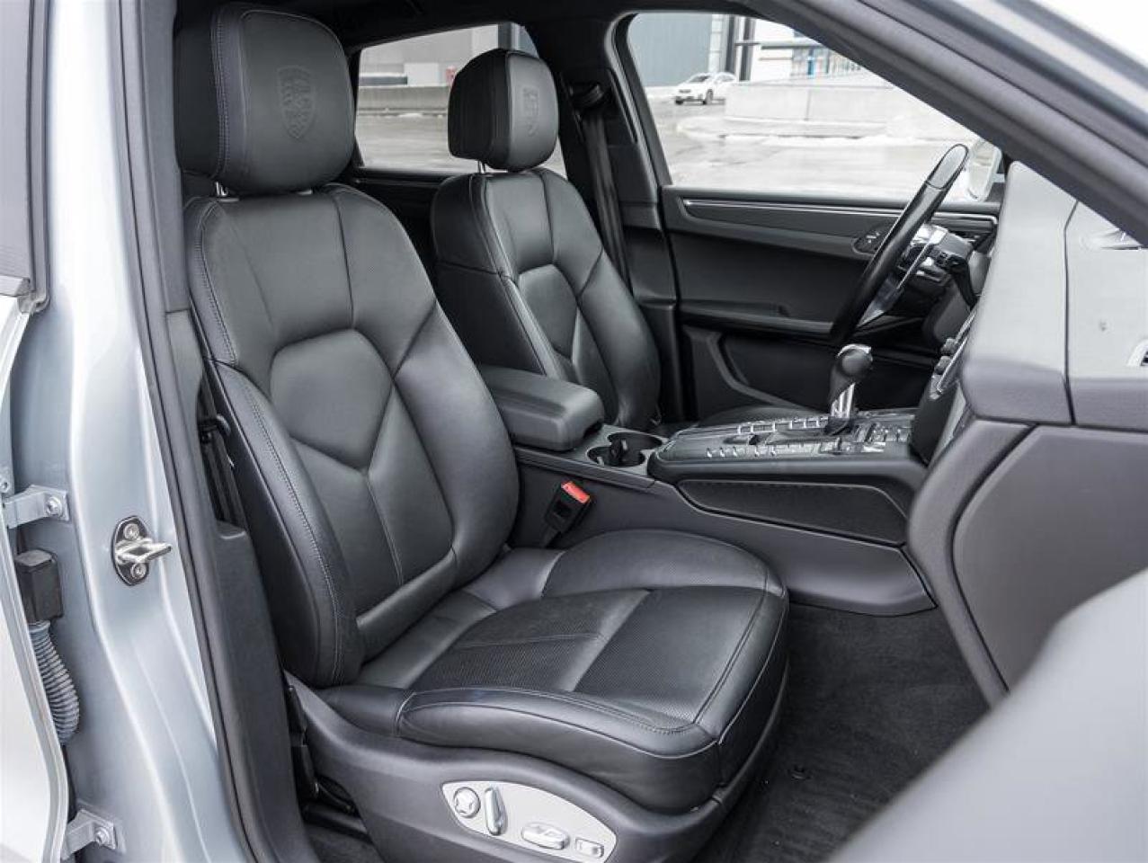 2018 Porsche Macan AWD Premium Pkg Plus Lane Change Assist Porsche Cr Photo