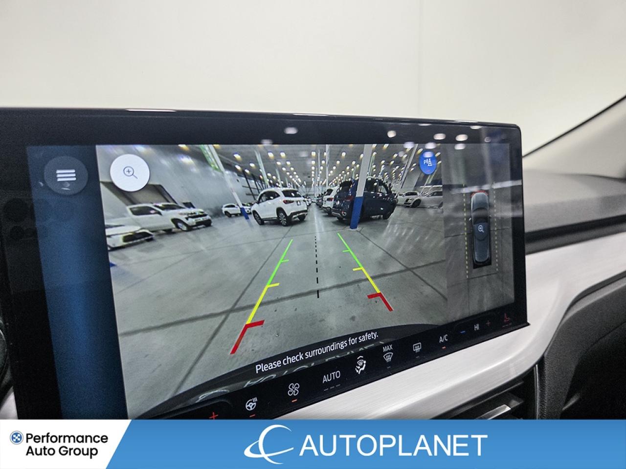 2024 Ford Escape Platinum AWD - FINANCE @$87/WK OR LEASE @$100/WK Photo